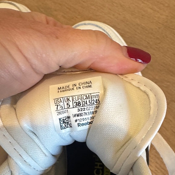 Reebok womens White and Black Mid-Top Sneakers - Picture 6 of 6